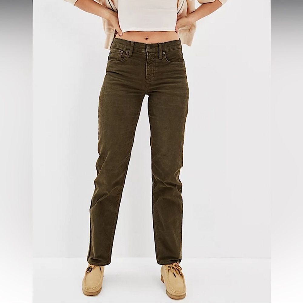 AE American Eagle Stretch Corduroy '90s Straight Pant Army Olive Green Size 16